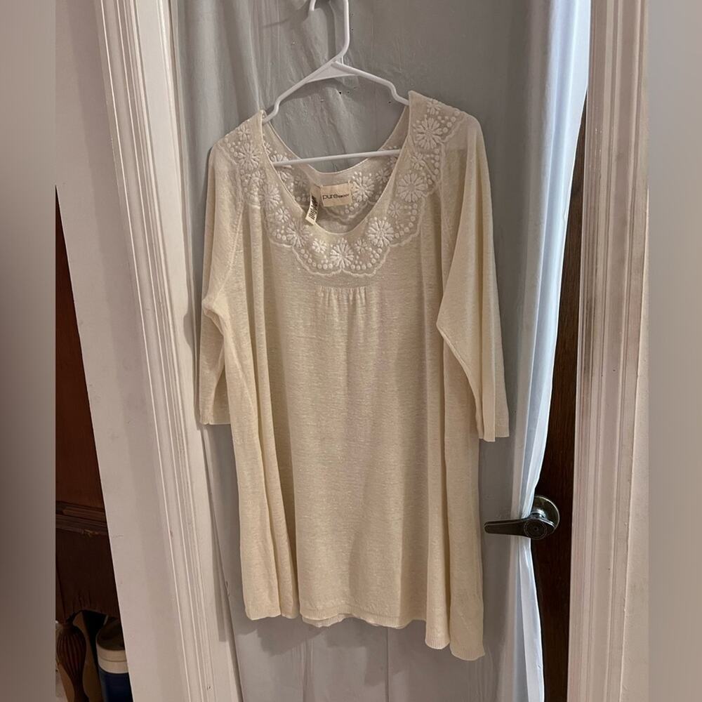 Pure Dkny cream 100% linen floral embroidered tunic top size lg
